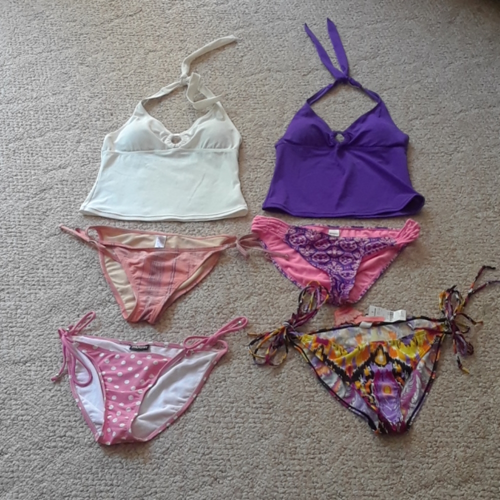 Assorted tankini tops (2) and bottoms(4)
